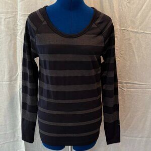 The North Face Black and Grey Long Sleeve - Small